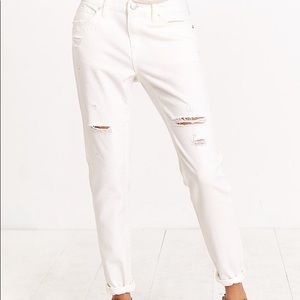 Women’s white denim jeans size 30
